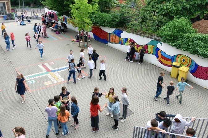 Ecole communale d'Hyon - Primaires